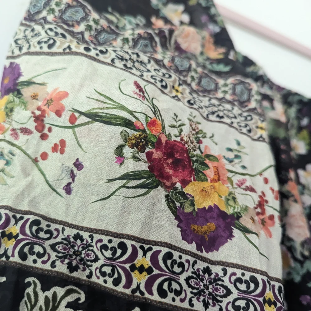 Alice + Olivia Floral Black Blouse - Picture 5 of 5